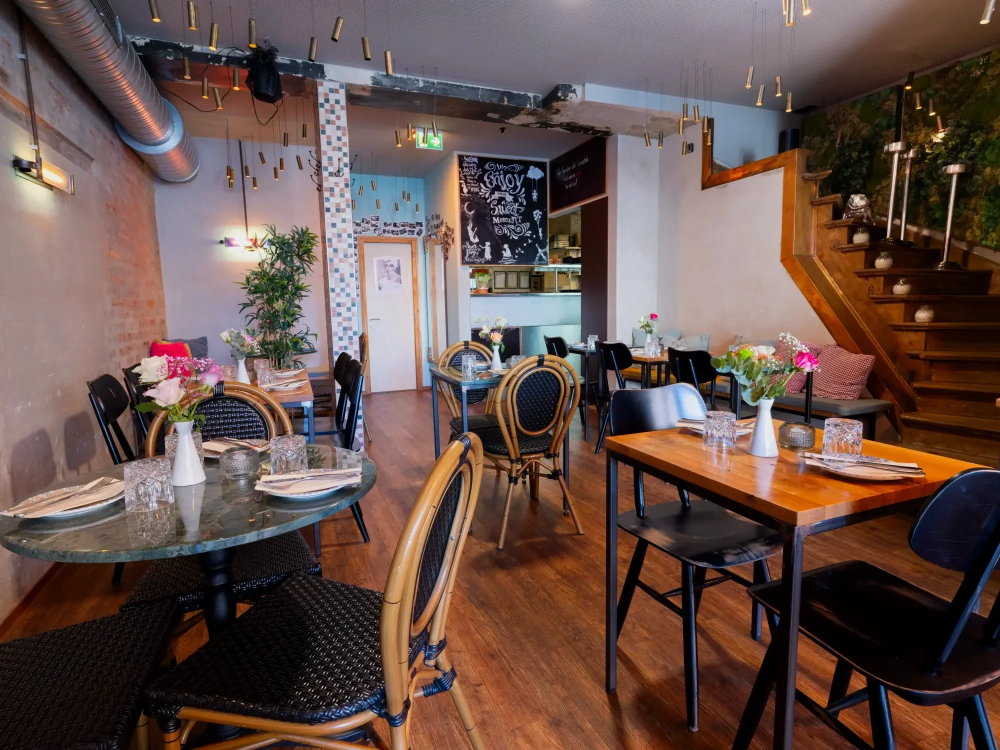 COCO Bar Counter